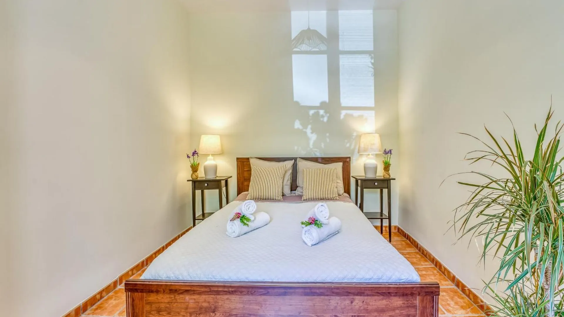 Country House With Terrace Búger Willa